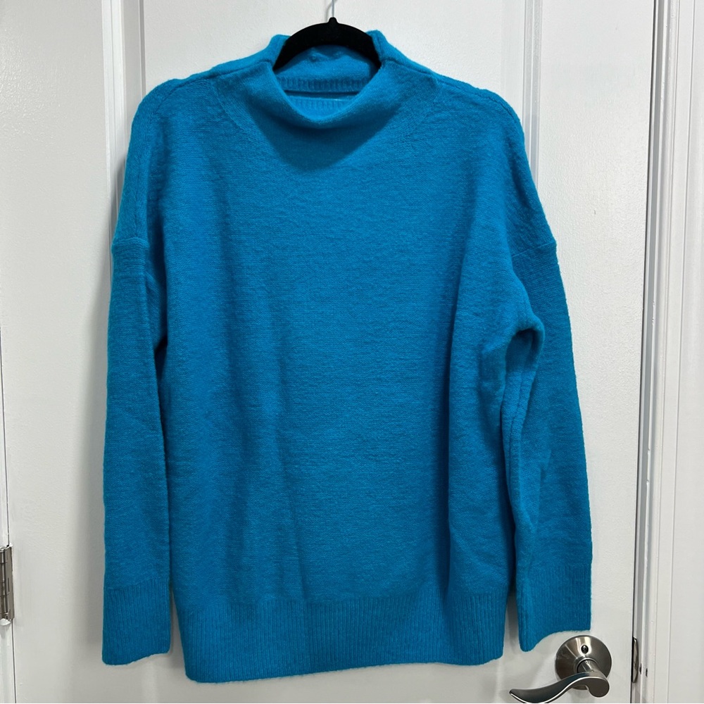 JODIFL Women’s Blue Funnel-Neck Sweater - Size Small